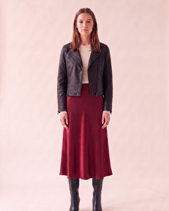 Mid look from What to Wear on an October Date: 3 Outfits for Every Budget